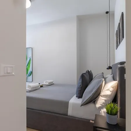 Apartment Viareggio-elegant Flat Free-parking Sea 900 Mt